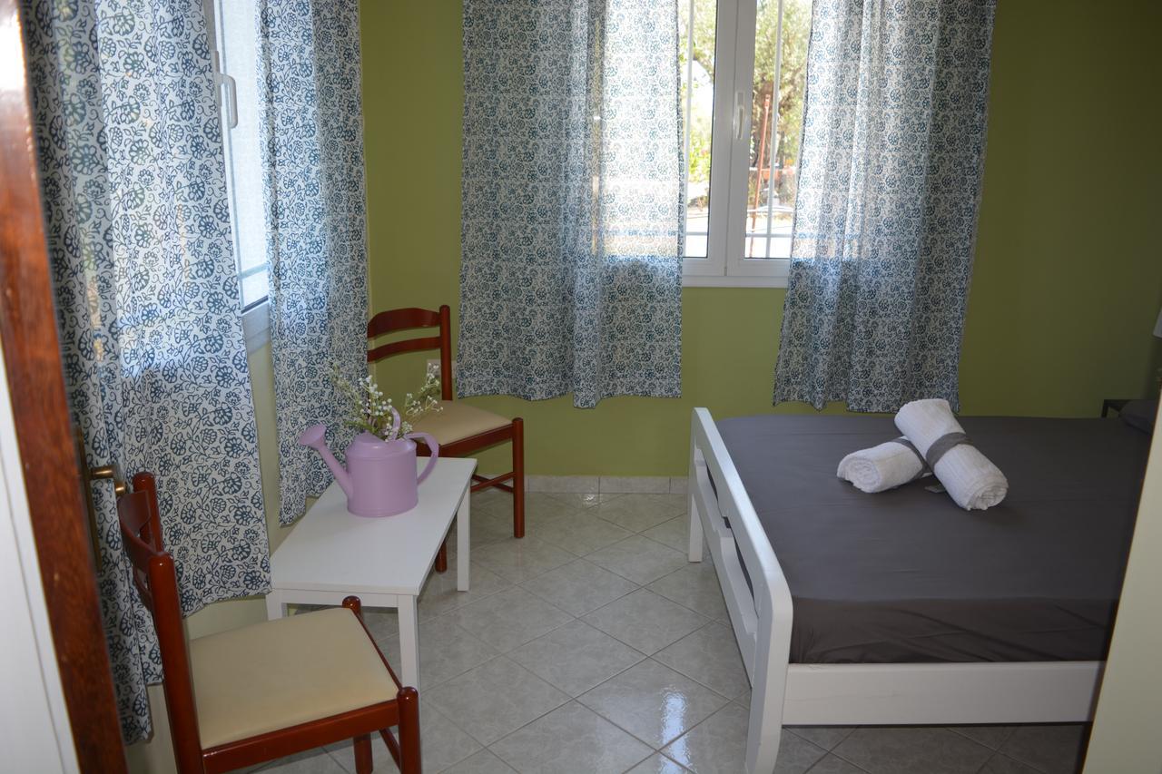 Monte Caputo Holiday House Alykes  Esterno foto