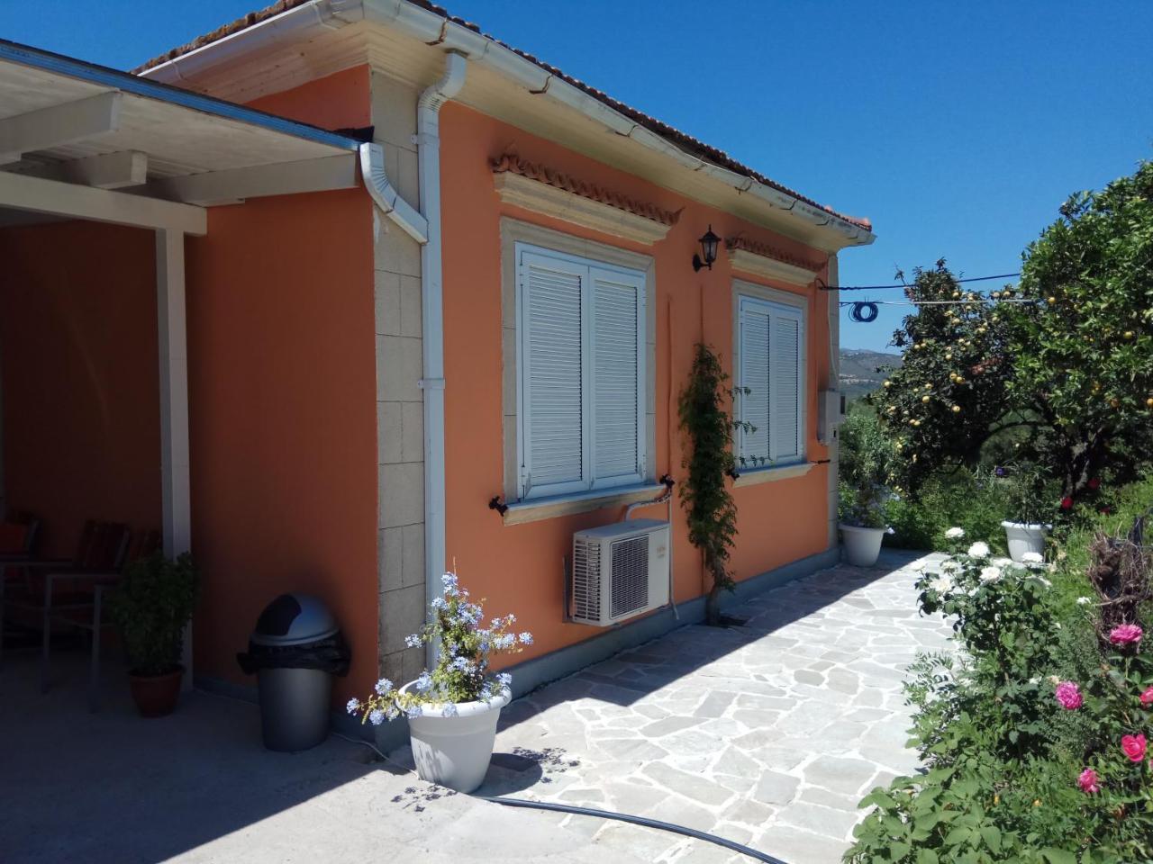 Monte Caputo Holiday House Alykes  Esterno foto
